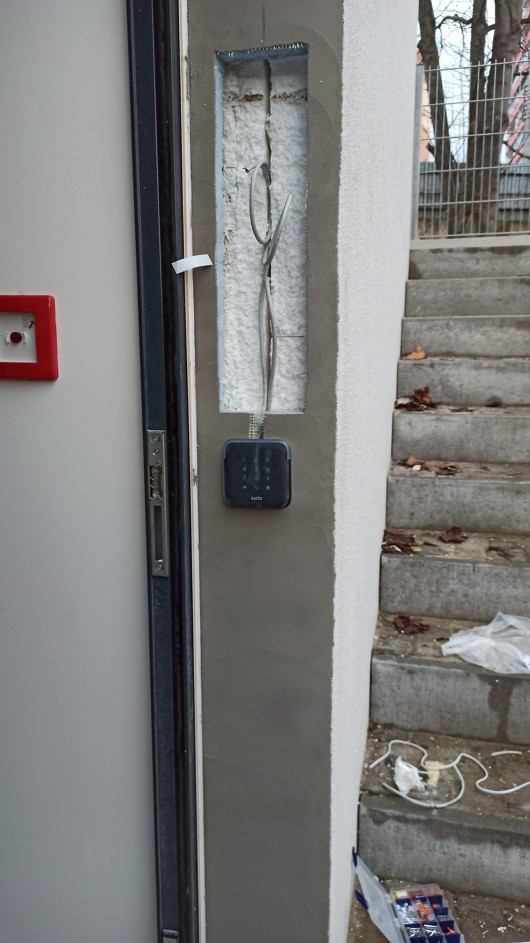 Nástěnná čtečka Salto kS