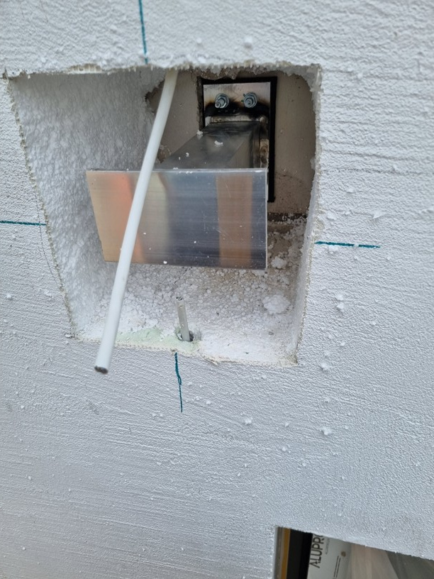 Příprava pro montáž čtečky Salto Příprava pro montáž čtečky Salto