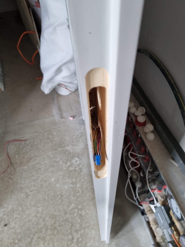 Vytvoření dlabu pro zámek ABLOY EL560 Vytvoření dlabu pro zámek ABLOY EL560