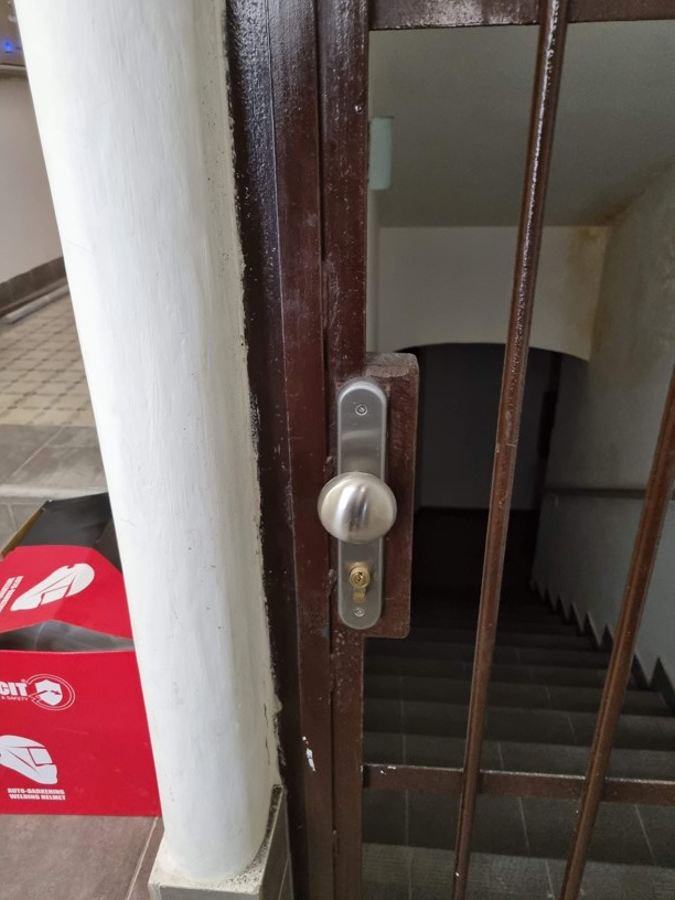 kování klika-koule na katru