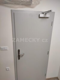 Protipožární dřevěné dveře