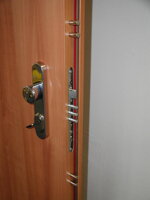 Bezpečnostní dveře