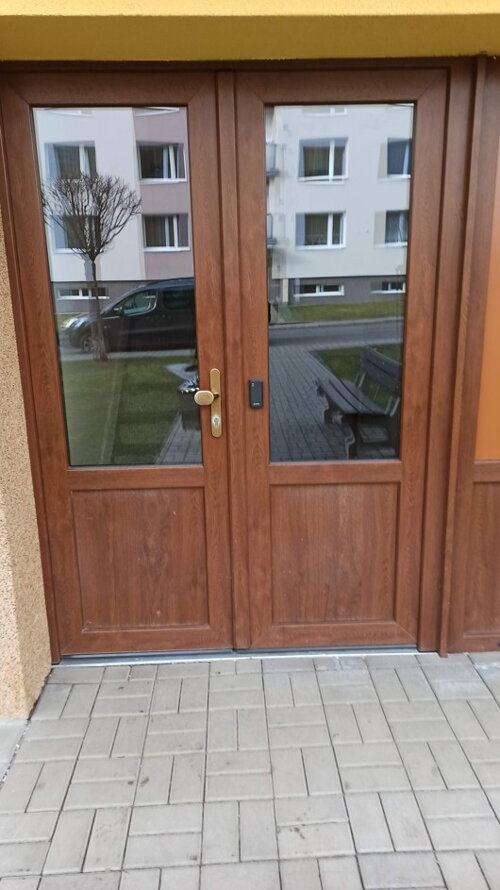 Přístupový systém pro bytový dům