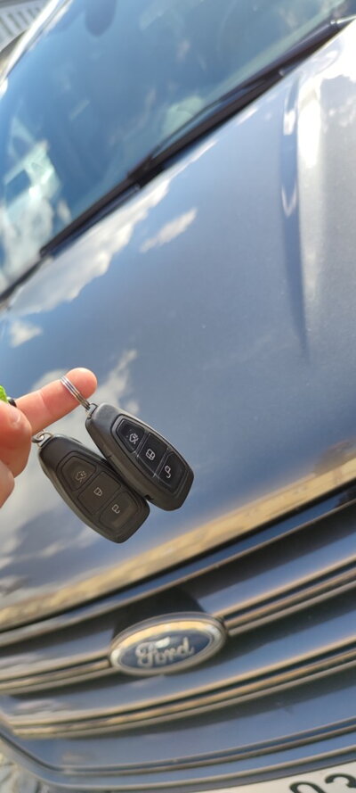 Výroba bezkontaktního klíče pro Ford Kuga (2019): Kompletní kódování KESSY systému