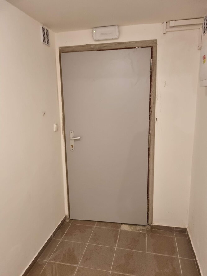 Bezpečnostní dveře pro společné prostory bytových domů