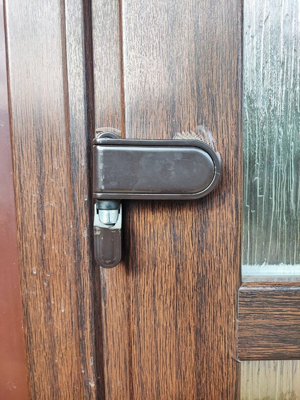 Dveře, které neposlouchají? Správný servis vám vrátí klid.