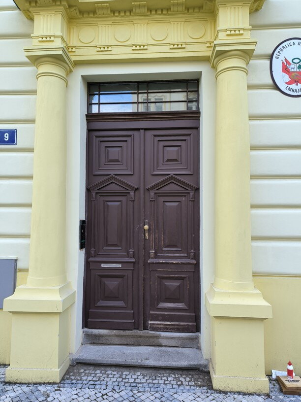 Moderní bezpečnost pro starší dřevěné dveře: Instalace elektromechanického zámku ABLOY EL560