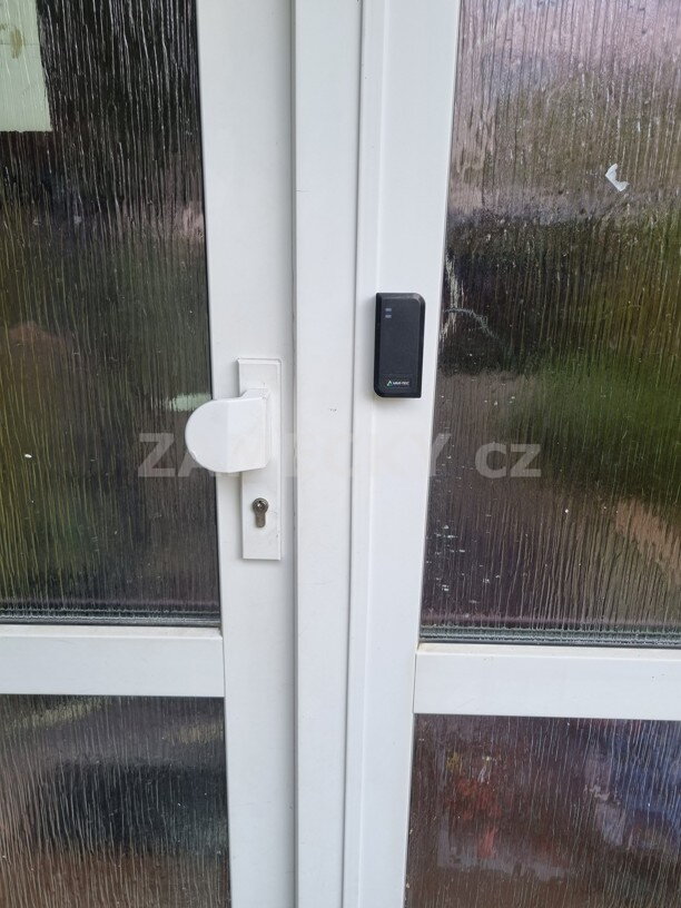 Samozamykací Zámek GU Secury s Motorem: Bezpečnost a Komfort pro SVJ