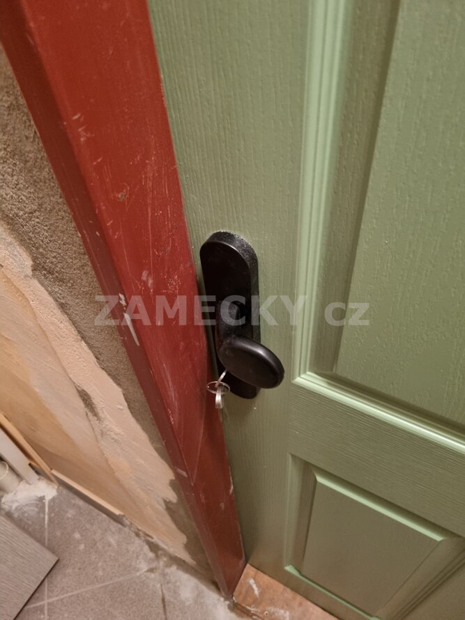 Montáž bezpečnostních dveří do bytu