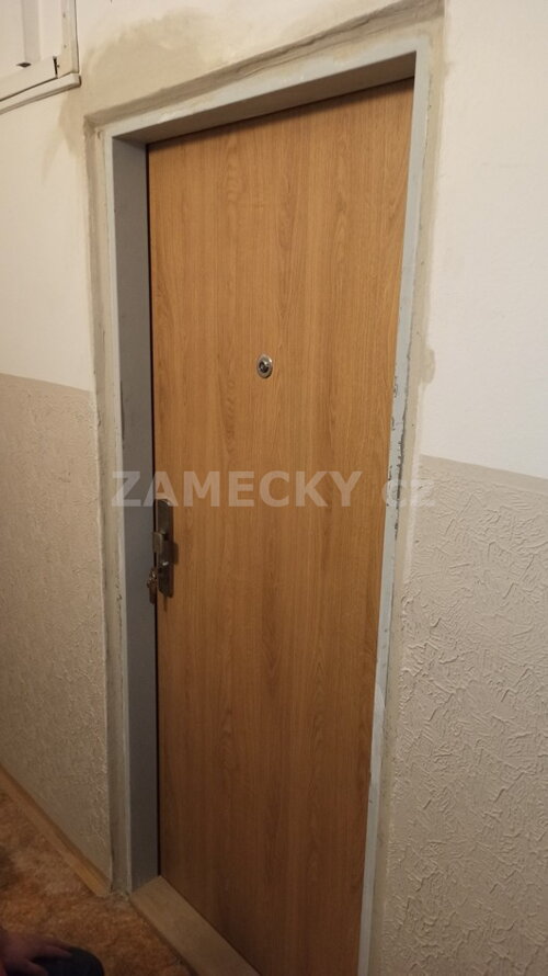 Klid a bezpečí: Zásadní proměna bytu díky instalaci bezpečnostních dveří RC3