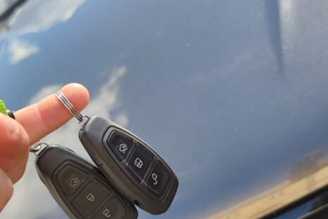 Výroba bezkontaktního klíče pro Ford Kuga (2019): Kompletní kódování KESSY systému