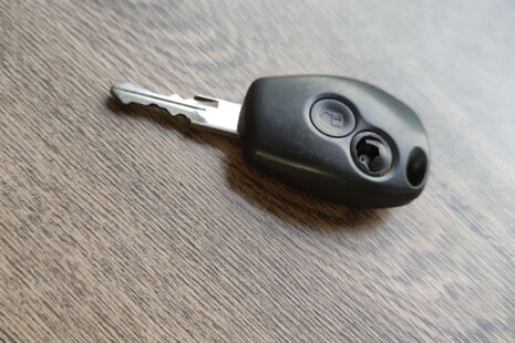 Vypadá váš autoklíč jako po bitvě? Výměna obalu je rychlá a levná záchrana