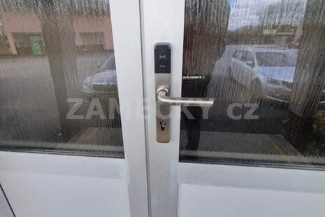 Cloudový Přístupový Systém Salto KS: Revoluce ve Správě Vstupů bez Zbytečných Investic