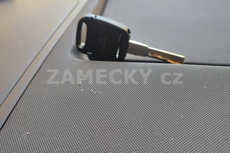 Autoklíč Seat Alhambra 2007: Když stačí spolehlivá záloha bez dálkového ovládání