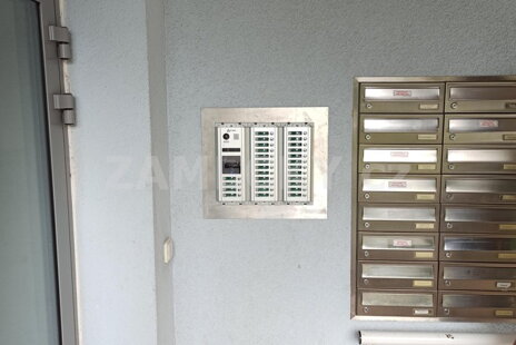 TESA Smartair a GU Secury: Moderní Přístupový Systém a Videotelefon pro 3 Panelové Domy (SVJ Zabezpečení)