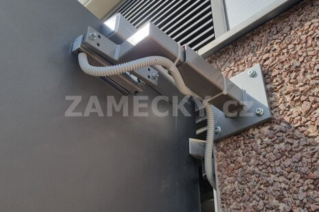 Přídržný aretační magnet pro velké dveře Přídržný aretační magnet pro velké dveře